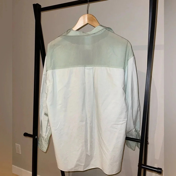 Reebok Button Up Shirt - Size M - Picture 2 of 4